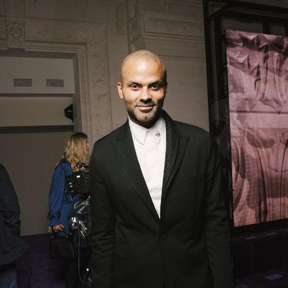 Tony Parker au Front Row du défilé Messika Collection Prêt-à-Porter Printemps-Été 2026 lors de la Fashion Week de Paris (PFW), au Musée des Arts décoratifs, à Paris, France, le 3 octobre 2026. © Sam Delpech/Bestimage