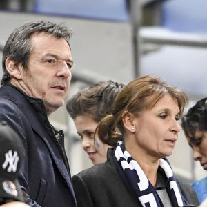 Jean-Luc Reichmann et sa femme Nathalie au match de qualification pour la Coupe du Monde 2018, "France-Bulgarie" au Stade de France à Saint-Denis, le 7 octobre 2016. © Pierre Perusseau/Bestimage