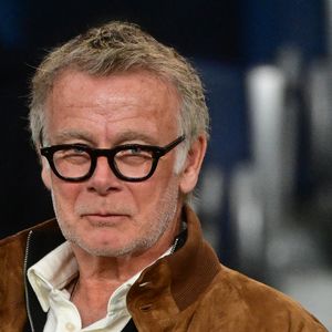 Franck Dubosc en tribunes lors du match de football Ligue 1 McDonald's opposant le Paris Saint-Germain (PSG) à l'AS Monaco (1-3) au Parc des Princes à Paris, France, le 7 mars 2026. © Christian Liewig/Bestimage