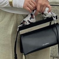 Les bijoux de sac sont plus que jamais de retour : cette tendance Y2K que l'on n'avait pas vue venir !