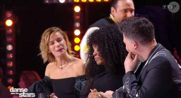 Et suscite l'émotion de Mel Charlot

Sophie Davant émue par la disparition de sa mère, "Danse avec les stars", capture d'écran TF1.