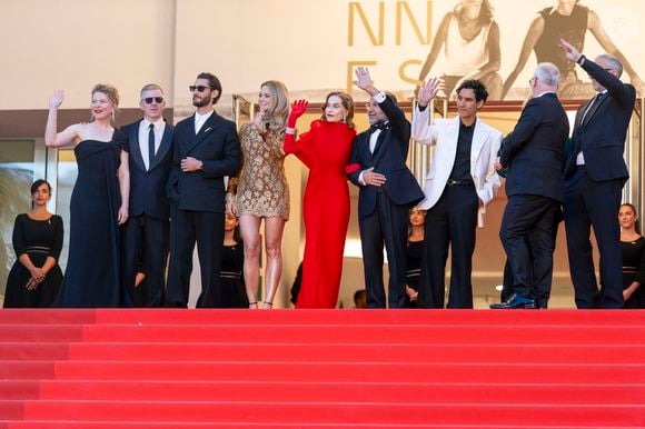 Le couple venait assister à la projection du film Histoires parallèles d'Asghar Farhadi.

India Hair (Bijoux Tasaki), Alexandre Mallet-Guy, Pierre Niney, Virginie Efira, Isabelle Huppert, Asghar Farhadi, Adam Bessa, Thierry Frémaux, Vincent Cassel - Montée des marches du film " Histoires parallèles " lors du 79ème Festival International du Film de Cannes, le 14 mai 2026. © Olivier Borde / Bestimage