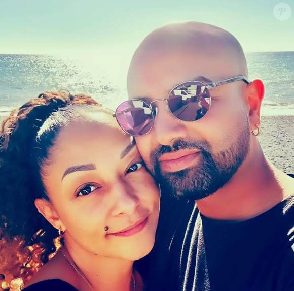 Lorsqu'elle ne tourne pas, la comédienne profite de bons moments avec les siens notamment son compagnon Bruno.

Yaëlle Trulès, chanteuse et comédienne dans la série "OPJ".