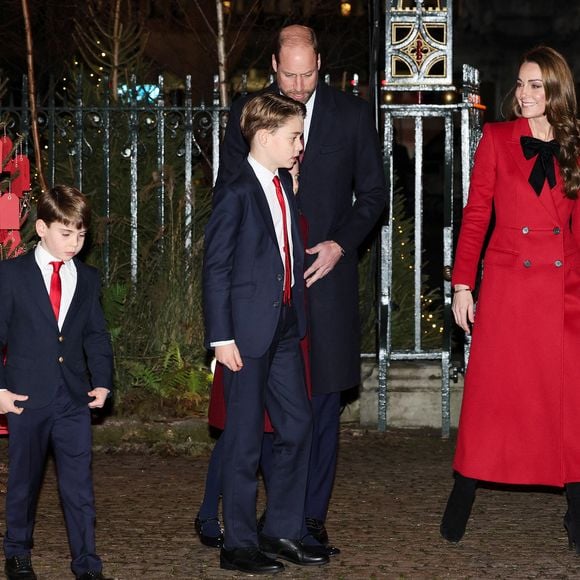 Le prince William, prince de Galles, Catherine Kate Middleton, princesse de Galles, le prince George, le prince Louis lors du service de chants de Noël Together At Christmas à l'abbaye de Westminster, Londres le 6 décembre 2024.

© Julien Burton / Bestimage