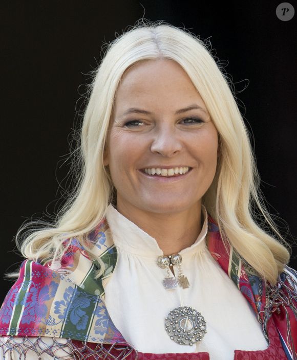 La princesse Mette Marit - La famille royale de Norvège assiste au défilé des enfants lors de la fête nationale à Oslo, le 17 mai 2014.
Crédit : AGENCE / BESTIMAGE