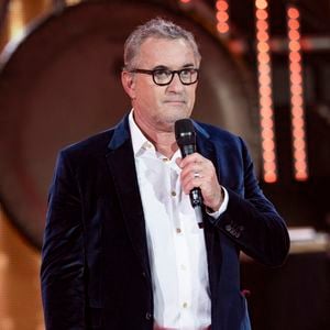 Exclusif - Christophe Dechavanne lors de l'enregistrement de la soirée "Les 30 ans du sidaction - la soirée événement" au Grand Rex à Paris diffusée le 23 mars 2024 sur France 2.
© Cyril Moreau / Coadic Guirec / Bestimage