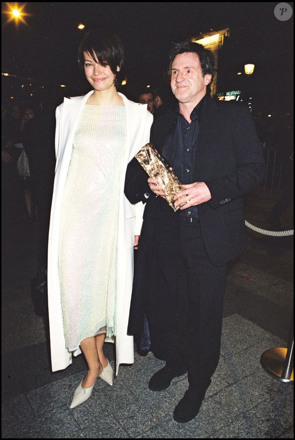 Il est ici question d'une scène de jalousie 

Daniel Auteuil et Marianne Denicourt, César du meilleur acteur pour "La fille sur le pont" en 2000. © Bestimage / Rindoff-Garcia