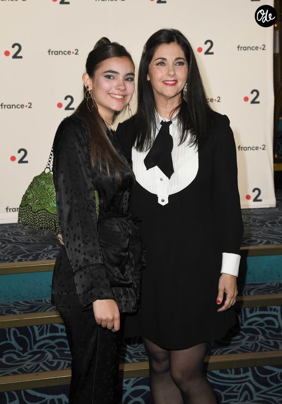 Cristiana Reali et Toscane Huster lors de la 31ème cérémonie des Molières 2019 aux Folies Bergère à Paris, France, le 13 mai 2019. © Coadic Guirec/Bestimage