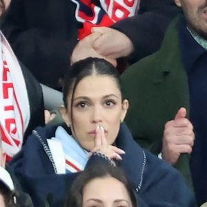 Exclusif - Iris Mittenaere lors du match de rugby du Tournoi des Six Nations France contre Angleterre au Stade de France à Saint-Denis le 14 mars 2026.

Photo : AGENCE / BESTIMAGE