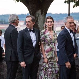 Charlotte Casiraghi et Gad Elmaleh - Arrivées pour la soirée de mariage de Pierre Casiraghi et Beatrice Borromeo au château Rocca Angera (château appartenant à la famille Borromeo) à Angera sur les Iles Borromées, sur le Lac Majeur, le 1er août 2015.