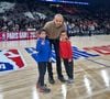 Tony Parker et l'heureux papa de deux garçons : Josh et Liam

Tony Parker avec ses fils Josh et Liam lors des NBA Paris Game. Photo partagée par Tony Parker sur Instagram