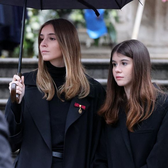 Les princesses Luisa et Vittoria de Savoie - Sorties des funérailles du prince Victor Emmanuel de Savoie en la cathédrale Saint-Jean-Baptiste de Turin le 10 février 2024. © Dominique Jacovides/Bestimage
