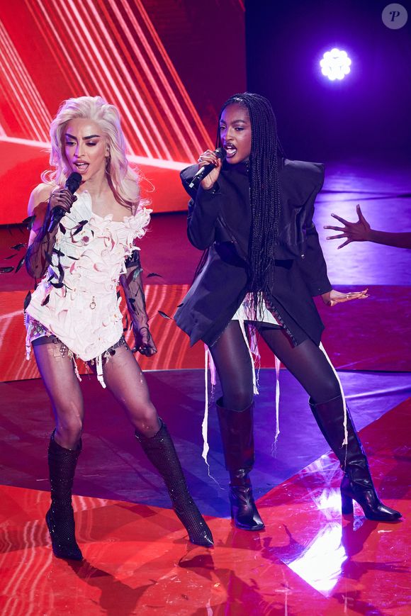 Exclusif - Ebony et Bilal Hassani lors de l’enregistrement de l’émission “Les stars s’unissent pour le Sidaction” au théâtre Marigny à Paris, France, le 11 mars 2025. L’émission sera diffusée en prime le 22 mars sur France 2. © Guirec-Moreau/ Bestimage