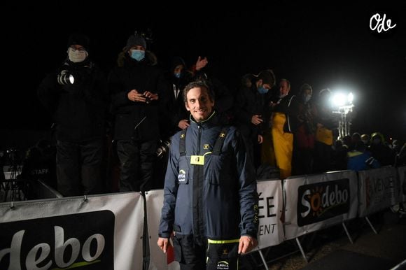 Déjà atteint d'un cancer lorsqu'il a remporté le Vendée Globe 2025, il a vu son état se dégrader fortement quelques jours après sa victoire.

Charlie Dalin à son arrivée de la 9e édition du Vendée Globe aux Sables-d'Olonne, tour du monde à la voile en solitaire bouclé en 80 jours, 6 heures, 15 minutes et 47 secondes, le 27 janvier 2021.

© DPPI / Panoramic / Bestimage