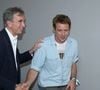 Bernard Arnault explique également les enjeux financiers et sociaux liés à cette reprise, ainsi que le rôle du prêt accordé par l’État dans l’opération. 

Bernard Arnault félicite Jonathan Anderson à la suite du Défilé de Mode Christian Dior, Collection Haute Couture Automne-Hiver 2026/2027, dans le cadre de la Fashion Week de Paris, France, le 06 Juillet 2026. 

© Bertrand Rindoff / Bestimage