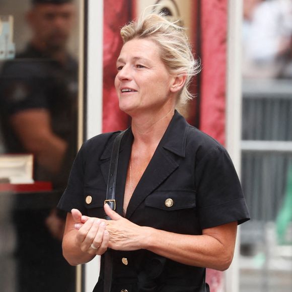 Anne-Elisabeth Lemoine - Arrivée des célébrités aux funérailles de Jane Birkin à l'église Saint-Roch à Paris. Le 24 juillet 2023
© Jacovides-KD Niko / Bestimage