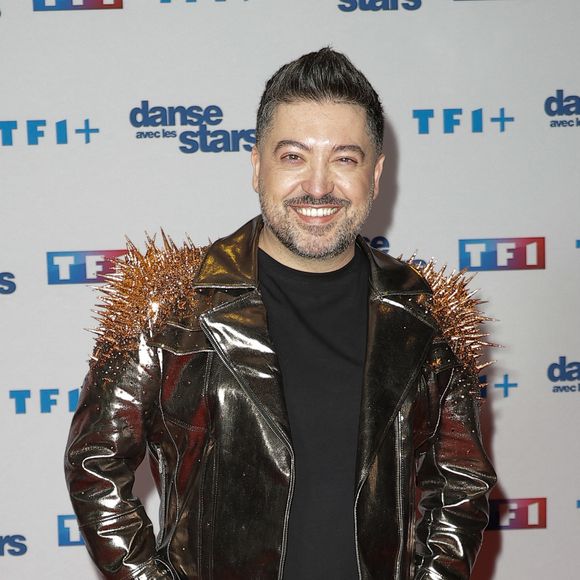 Chris Marques - Photocall de lancement de la saison 2026 de "Danse avec les stars" (DALS) au siège de TF1 à Boulogne-Billancourt le 18 décembre 2025. © Coadic Guirec/Bestimage