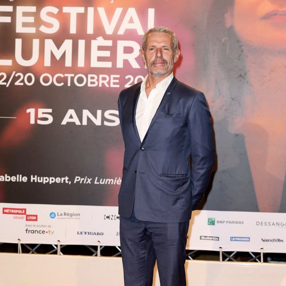 Lambert Wilson au photocall de la cérémonie d'ouverture de la 15ème édition du festival Lumière à la Halle Tony Garnier de Lyon le 12 octobre 2024.

© Dominique Jacovides / Bestimage