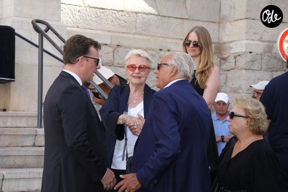 Colette Sauvage (femme de P. Bouvard) lors des obsèques de Philippe Bouvard en l'église Notre-Dame de Bon Voyage à Cannes, le 31 août 2026.
© Chavaroche-Guignebourg / Bestimage