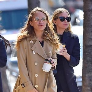 Exclusif - Les sœurs Mary-Kate et Ashley Olsen sont allées dîner à New York, le 16 avril 2017 The ImageDirect / Bestimage