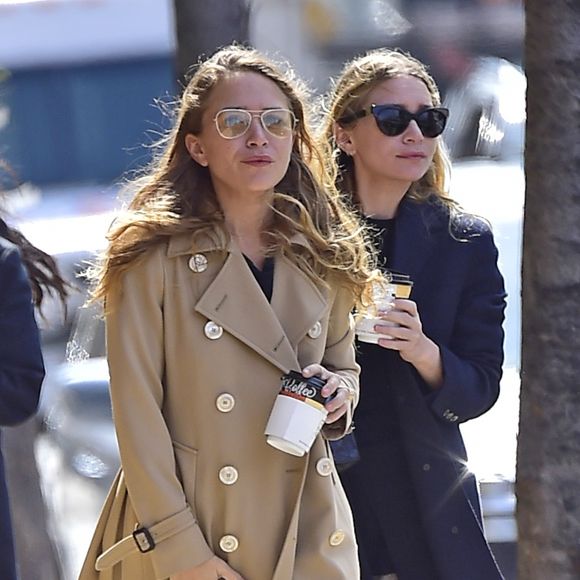 Exclusif - Les sœurs Mary-Kate et Ashley Olsen sont allées dîner à New York, le 16 avril 2017 The ImageDirect / Bestimage