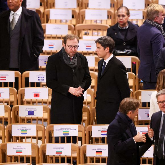 Antoine Armand, Gabriel Attal - Cérémonie de réouverture de la cathédrale Notre-Dame de Paris, le 7 décembre 2024. Joyau de l’art gothique, lieu de culte et de culture, symbole universel de la France et de son histoire, la cathédrale de Notre-Dame de Paris rouvre ses portes les 7 et 8 décembre, cinq ans après le terrible incendie qui l’avait ravagée le 15 avril 2019. 
© Dominique Jacovides / Bestimage