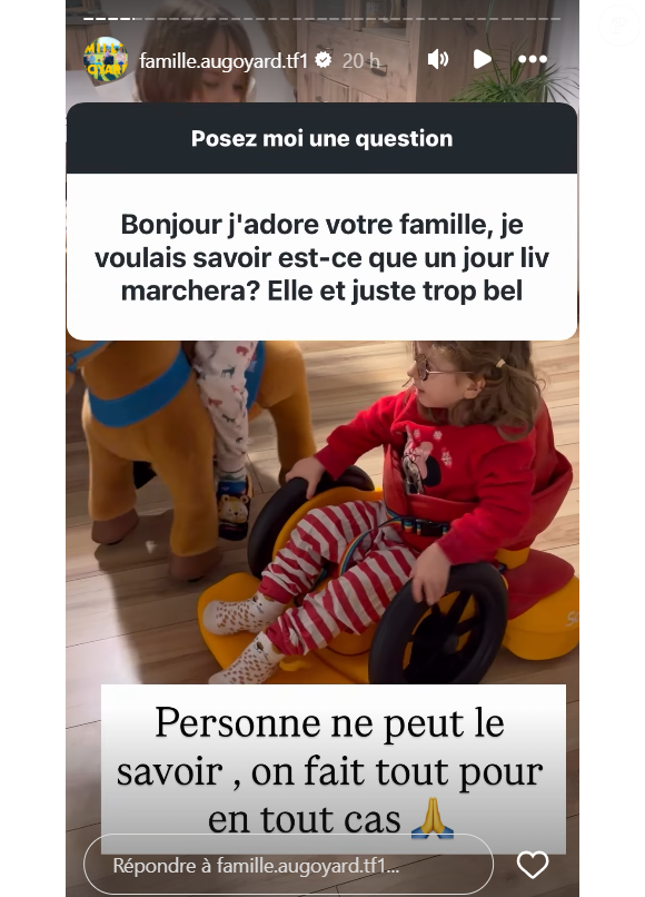 Liv, la fille de Michel et Roxane Augoyard (Familles nombreuses), ne peut pas marcher ni parler.