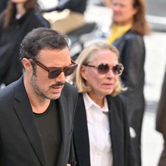 Nicolas Bedos avait également fait le déplacement pour faire ses adieux à l'icône du cinéma mondial. 

Nicolas Bedos à la cérémonie d'enterrement de l'actrice italo-française Claudia Cardinale à l'église Saint-Roch à Paris, France, le 30 septembre 2025. Claudia Cardinale, décédée le 23 septembre à l'âge de 87 ans, a eu une carrière longue de six décennies, et a été dirigée par de grands noms tels que Federico Fellini et Luchino Visconti. Photo par Julien Reynaud/APS-Medias/ABACAPRESS.COM