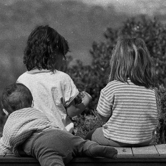 Julien, l'ex de Florence Foresti et père de sa fille Toni, a trois autres enfants.