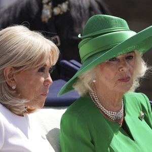 Le roi Charles III d'Angleterre et la reine consort Camilla accueillent le président Emmanuel Macron et sa femme Brigitte Macron au château de Windsor le 8 juillet 2025.

© Alberto Pezzali / Pool / Julien Burton via Bestimage