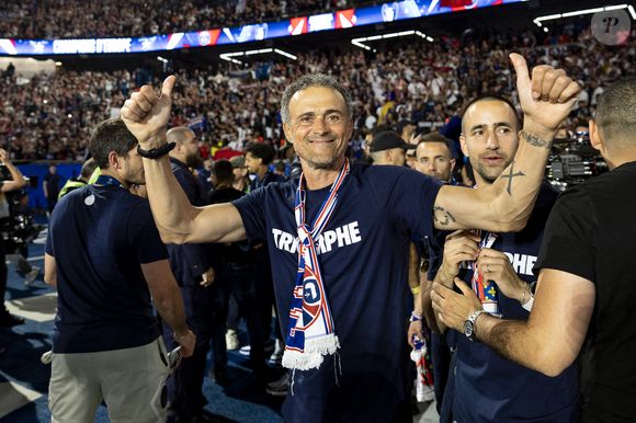 Les joueurs du PSG célèbrent leur titre de Champion d'Europe au Parc Des Princes à Paris, le 1er juin 2025 / © Cyril Moreau/Bestimage