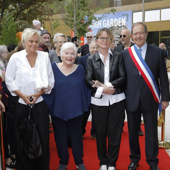 Exclusif - Muriel Robin, Line Renaud, Claude Chirac et Patrick Ollier 
I - Inauguration de la place Line Renaud a Rueil-Malmaison le 22 Juin 2024.
© Jlppa / Bestimage