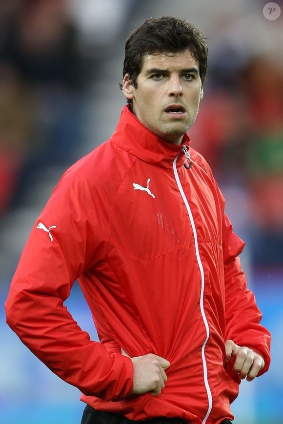 "Dès mon arrivée, tu m’as accordé ta confiance, et cela m’a profondément marqué. Je n’oublierai jamais tous les moments partagés ensemble"

Yoann Gourcuff - People au match de football "PSG - Rennes" au Parc des Princes à Paris. Le 29 avril 2016
© Cyril Moreau / Bestimage