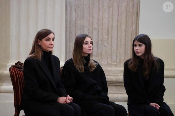 Clotilde Courau et ses filles les princesses Vittoria et Luisa a la veillée funèbre du prince Victor-Emmanuel de Savoie, en l'Eglise de Sant'Uberto à Turin, le 9 février 2024. 

Photo : Dominique Jacovides / Bestimage