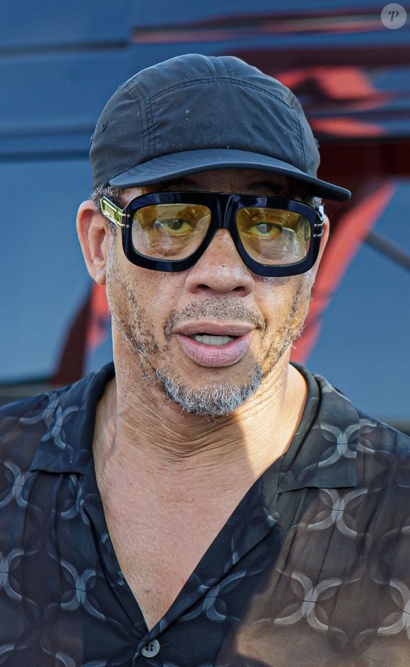 JoeyStarr en concert gratuit a Béthune dans le cadre du Feu d'artifice le 13 juillet 2025. © Stéphane Vansteenkiste/Bestimage