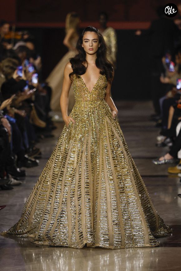 Deva Cassel défile lors du défilé ELIE SAAB Haute Couture Printemps/Été 2026 pendant la semaine de la mode de la Haute Couture à Paris France 28 janvier 2026. Photo by Ik Aldama/ABACAPRESS.COM