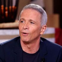 "Questions pour un champion" connaît un changement historique, son présentateur Samuel Etienne monte au créneau : "Je n’arrêterai jamais"