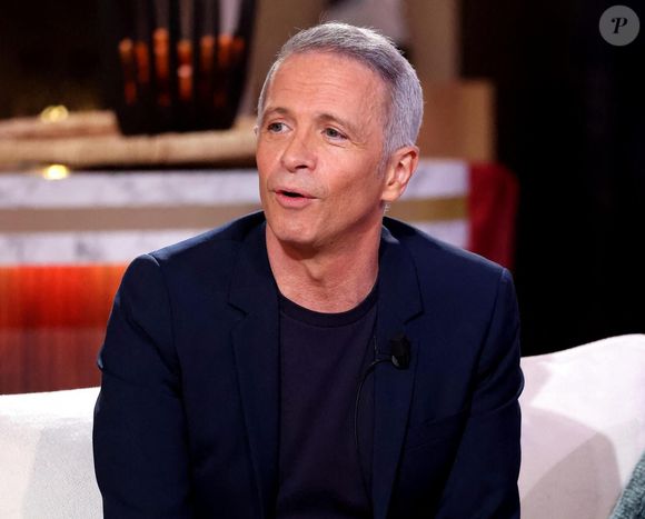 "Questions pour un champion" ne sera plus diffusé quotidiennement à la rentrée, mais seulement le week-end, une décision de France Télévisions motivée par des contraintes budgétaires. 

Exclusif - Samuel Etienne lors de l'enregistrement de la nouvelle émission "Bertrand n'a pas sommeil", présentée par B.Chameroy et diffusée sur France 2

© Dominique Jacovides / Bestimage