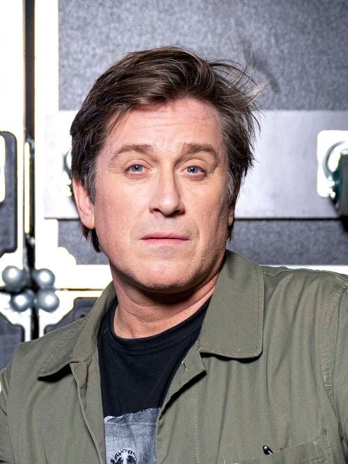 "Je ne sais pas si ça fait ça à tout le monde" : Thomas Dutronc parle de son ressenti 2 ans après le départ de sa mère Françoise Hardy