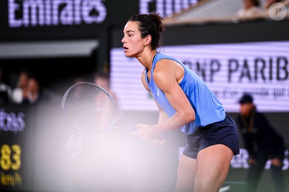 À seulement 22 ans et classée 362e mondiale au départ, la joueuse originaire de Chambéry a surpris en atteignant les demi-finales du tournoi parisien.

Loïs BOISSON lors du 12ème jour de Roland Garros 2025 à Roland Garros le 5 juin 2025 à Paris, France. Photo by Sandra Ruhaut/Icon Sport/ABACAPRESS.COM