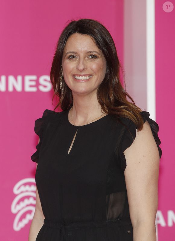 Anne Décis de "Plus Belle la Vie" au photocall lors de la 5ème saison du festival International des Séries "Canneseries" à Cannes, France, le 2 avril 2022. © Denis Guignebourg/Bestimage