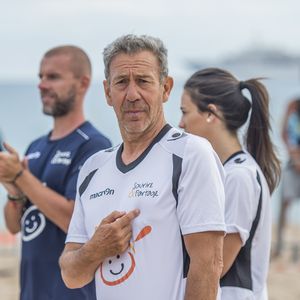 François Feldman - Match de beach soccer au profit de l'association "Sourire et Partage" sur la plage à Cannes le 1er juin 2016 © JLPPA / Bestimage