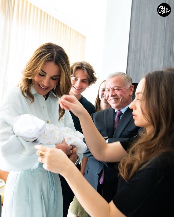 Une publication officielle pleine de tendresse a été partagée sur les réseaux sociaux de la souveraine.

Naissance de la princesse Iman de Jordanie, fille du prince Hussein de Jordanie et de sa femme la princesse Rajwa au Centre Médical King Hussein à Amman. Le 3 août 2024.

© Bestimage