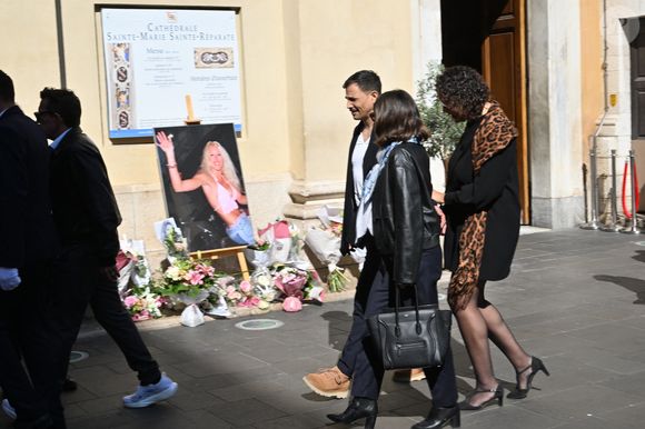 Steevy Boulay, Benjamin Castaldi, Julie Mercy, Alexia Laroche-Joubert - Obsèques de Loana Petrucciani dans la cathédrale Sainte-Réparate à Nice le 10 avril 2026. L'ancienne star de téléréalité a été retrouvée morte dans son appartement niçois par les autorités, le 25 mars dernier.
© Bruno Bebert / Bestimage
