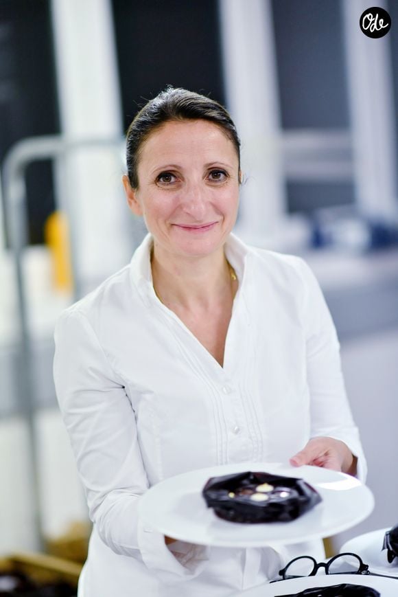 Le menu entrée-plat-dessert à partir de 49 euros permet de goûter à cette cuisine sans les tarifs du trois-étoiles.

Anne-Sophie Pic - Dîner de la Fondation ARC au Pavillon Cambon à Paris, le 1er octobre 2018. Photo par Rachid Bellak/Bestimage