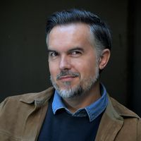 "Qu’est-ce que je fais ?" : La fin de l’histoire entre Faustine Bollaert et Maxime Chattam évoquée, l’auteur revient sur les événements personnels qui l’ont éprouvé