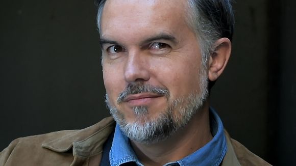 "Qu’est-ce que je fais ?" : La fin de l’histoire entre Faustine Bollaert et Maxime Chattam évoquée, l’auteur revient sur les événements personnels qui l’ont éprouvé