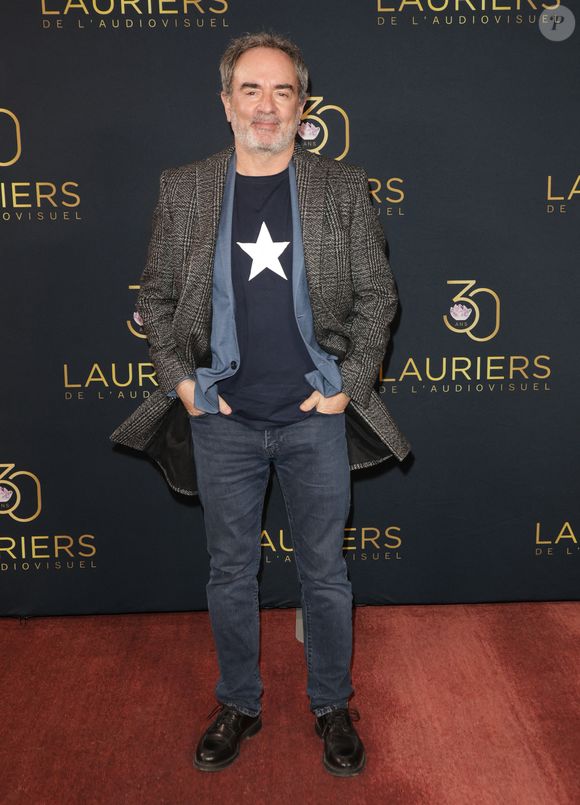 Bruno Solo - Photocall de la 30ème cérémonie des Lauriers de l'audiovisuel au théâtre Marigny à Paris le 24 février 2025. Présentée par J. Beller et D. Korkmazet, cette cérémonie, mise en images par J. Revon, sera retransmise le 26 Février par TV5MONDE qui met à l'honneur l'internationalisation des cultures et des valeurs francophones, dans plus de 200 pays et territoires, sur les cinq continents.
 Pour ce 30ème anniversaire, de nombreuses personnalités nous ont fait l’honneur d’être remettantes parmi lesquelles les comédiens A. Bouab, .Cohen, H. Girardot, les comédiennes G. Hamon, A. Roumanoff, les musiciens JM Jarre, C. Killer I. Maalouf, les journalistes N. Cherigui, L.Guimier… 
A cette occasion, pour la première fois, sera décerné le Laurier du Public, qui récompense l'émission préférée des français, sera remis par notre partenaire le magazine Diverto. © Coadic Guirec/Bestimage