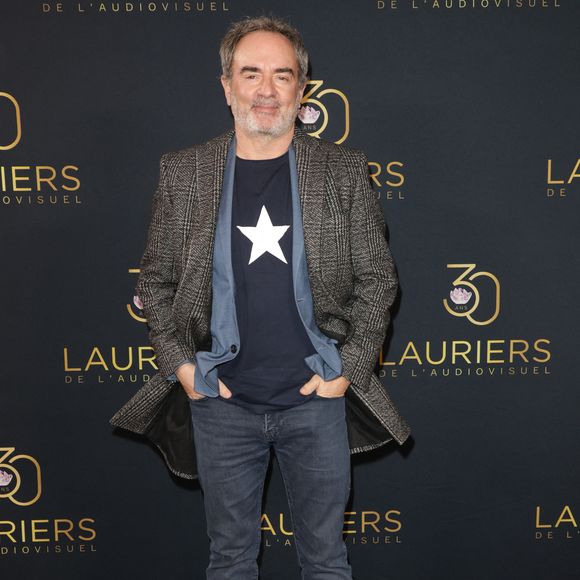 Bruno Solo - Photocall de la 30ème cérémonie des Lauriers de l'audiovisuel au théâtre Marigny à Paris le 24 février 2025. Présentée par J. Beller et D. Korkmazet, cette cérémonie, mise en images par J. Revon, sera retransmise le 26 Février par TV5MONDE qui met à l'honneur l'internationalisation des cultures et des valeurs francophones, dans plus de 200 pays et territoires, sur les cinq continents.
 Pour ce 30ème anniversaire, de nombreuses personnalités nous ont fait l’honneur d’être remettantes parmi lesquelles les comédiens A. Bouab, .Cohen, H. Girardot, les comédiennes G. Hamon, A. Roumanoff, les musiciens JM Jarre, C. Killer I. Maalouf, les journalistes N. Cherigui, L.Guimier… 
A cette occasion, pour la première fois, sera décerné le Laurier du Public, qui récompense l'émission préférée des français, sera remis par notre partenaire le magazine Diverto. © Coadic Guirec/Bestimage