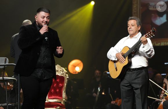Exclusif - Chico Bouchikhi - Chico & The Gypsies célèbrent 45 ans de carrière au Palais des Congrès avec un concert symphonique inédit le 24 mai 2025. Portés par 80 musiciens et des invités prestigieux, leurs tubes cultes ont résonné dans une version grandiose, entre rumba, flamenco et symphonie.
© Guirec Coadic / Bestimage